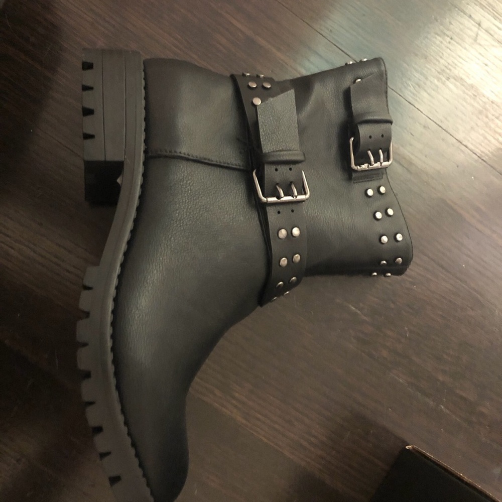 Fall booties. - Picture 4 of 4
